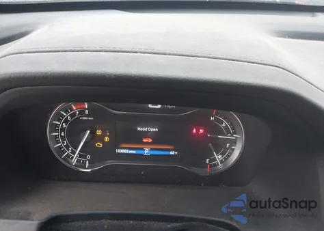 2018 Honda Pilot Touring из США, поврежденный, VIN 5FNYF6H91JB006335